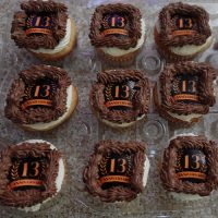 Custom cupcakes